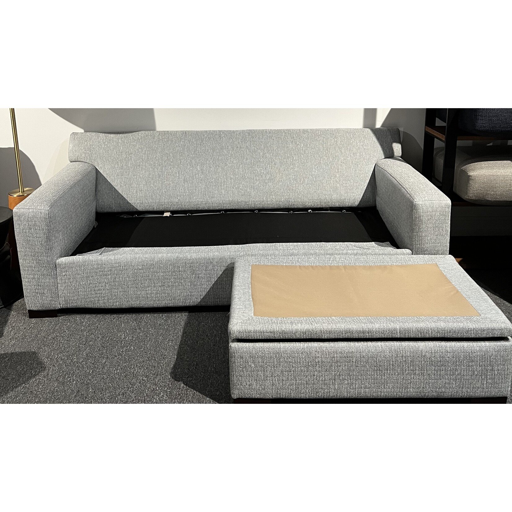 OvernightSofa 5090-Z Sugarshack Mist Queen Sleeper w/reversible Chaise