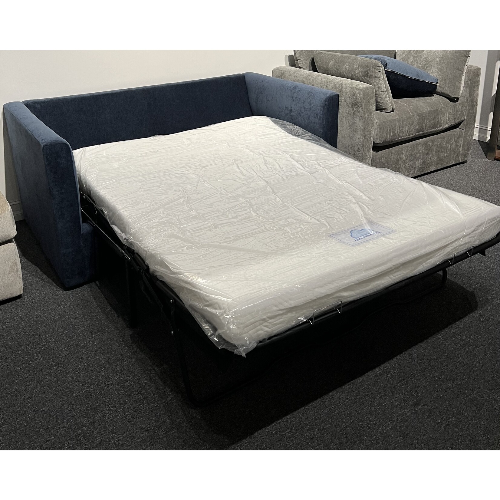 OvernightSofa 12046-Z	Kenley Indigo	Full Sleeper