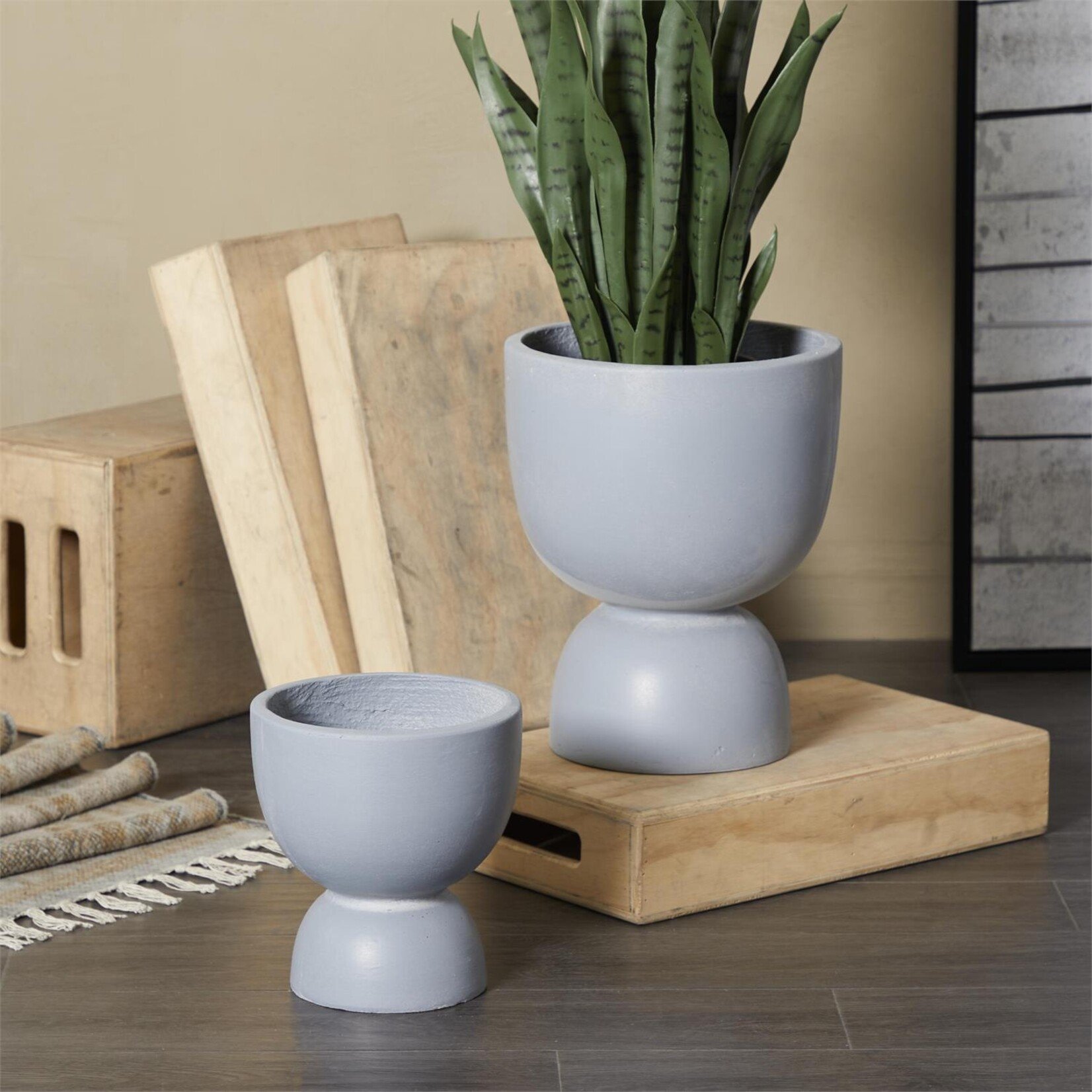 Uma Gray Magnesium Oxide Indoor Outdoor Planter, Set of 2