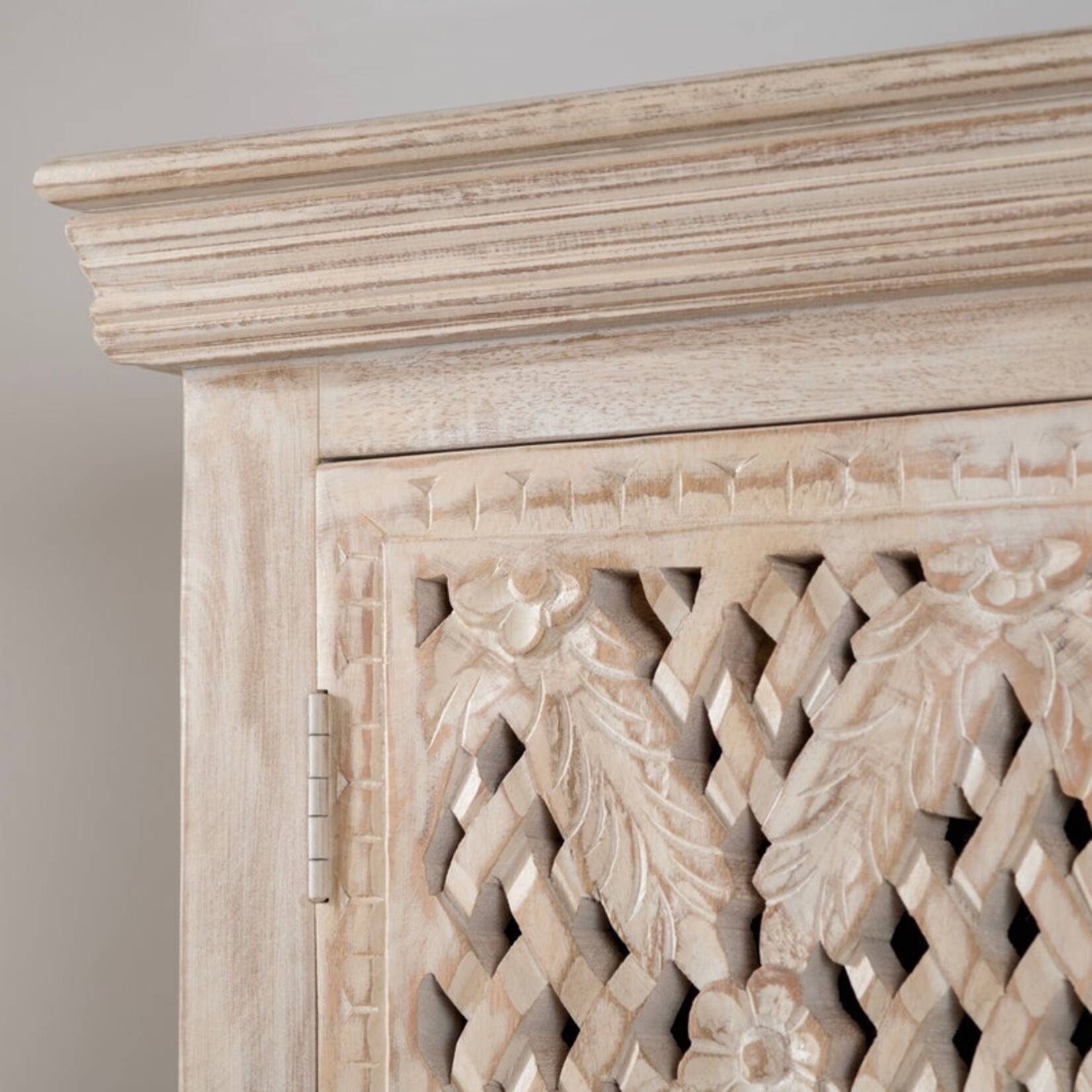 Crestview Lattrice 2 Door Cabinet
