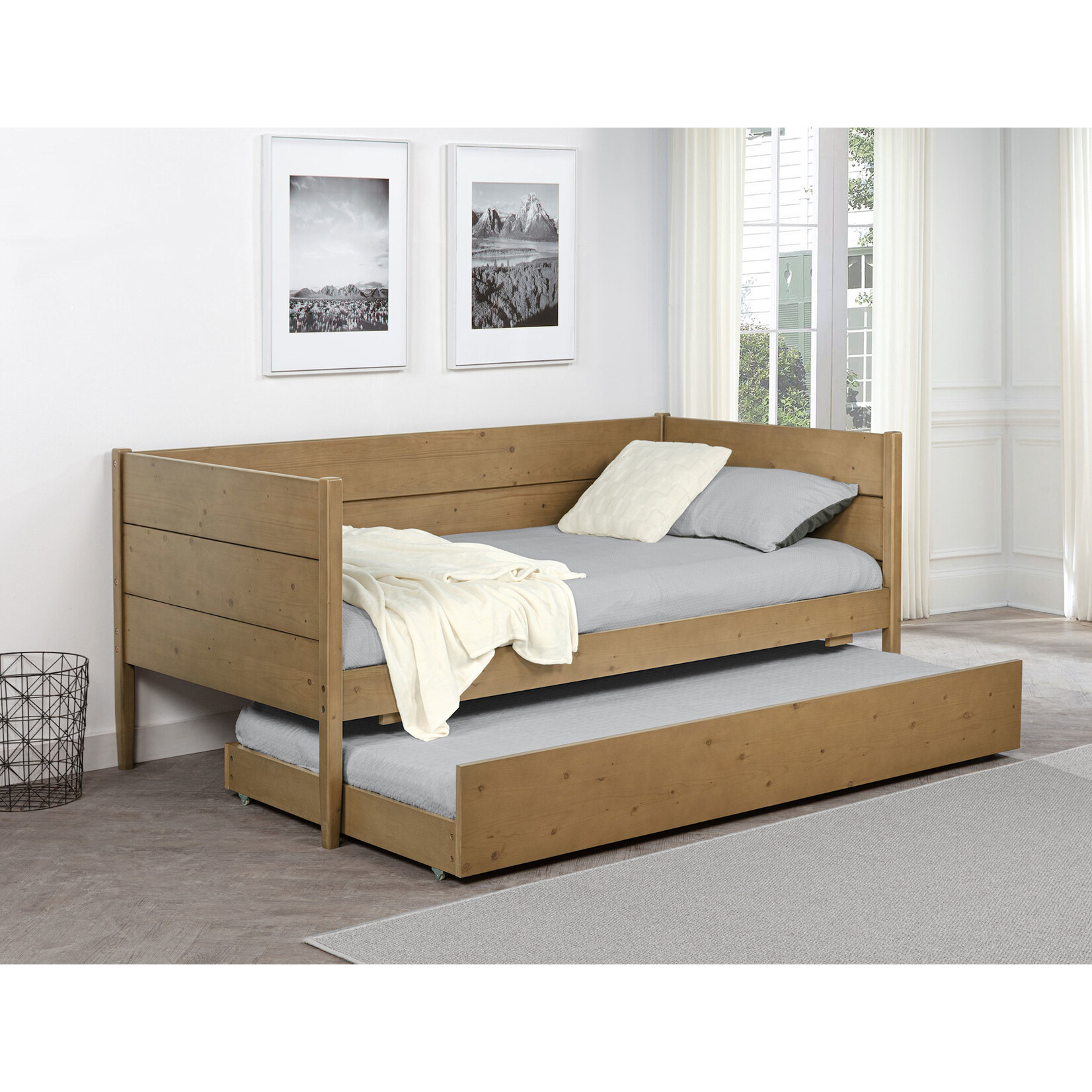 Daybed w/ Trundle  Natural