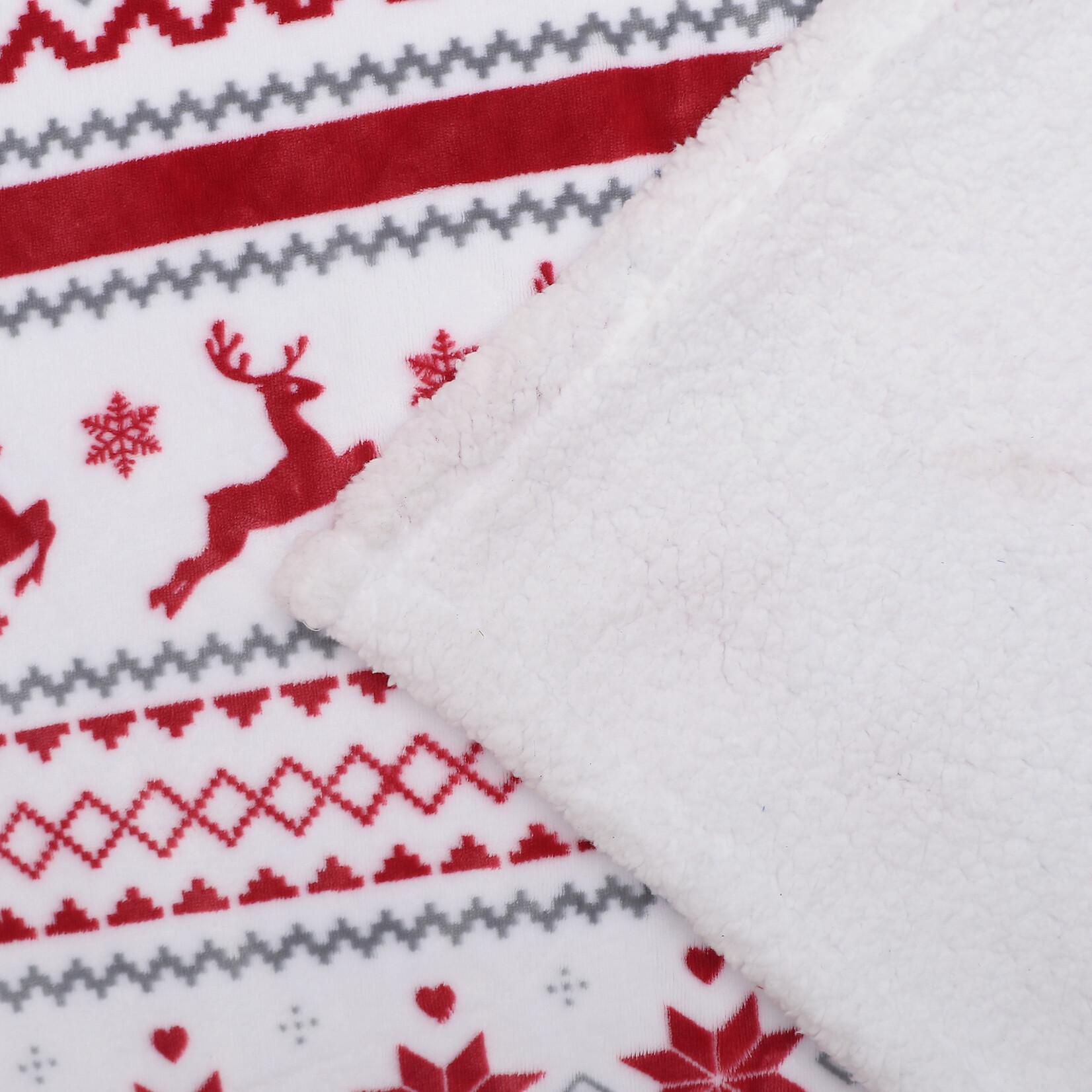 Reindeer Throw 2025