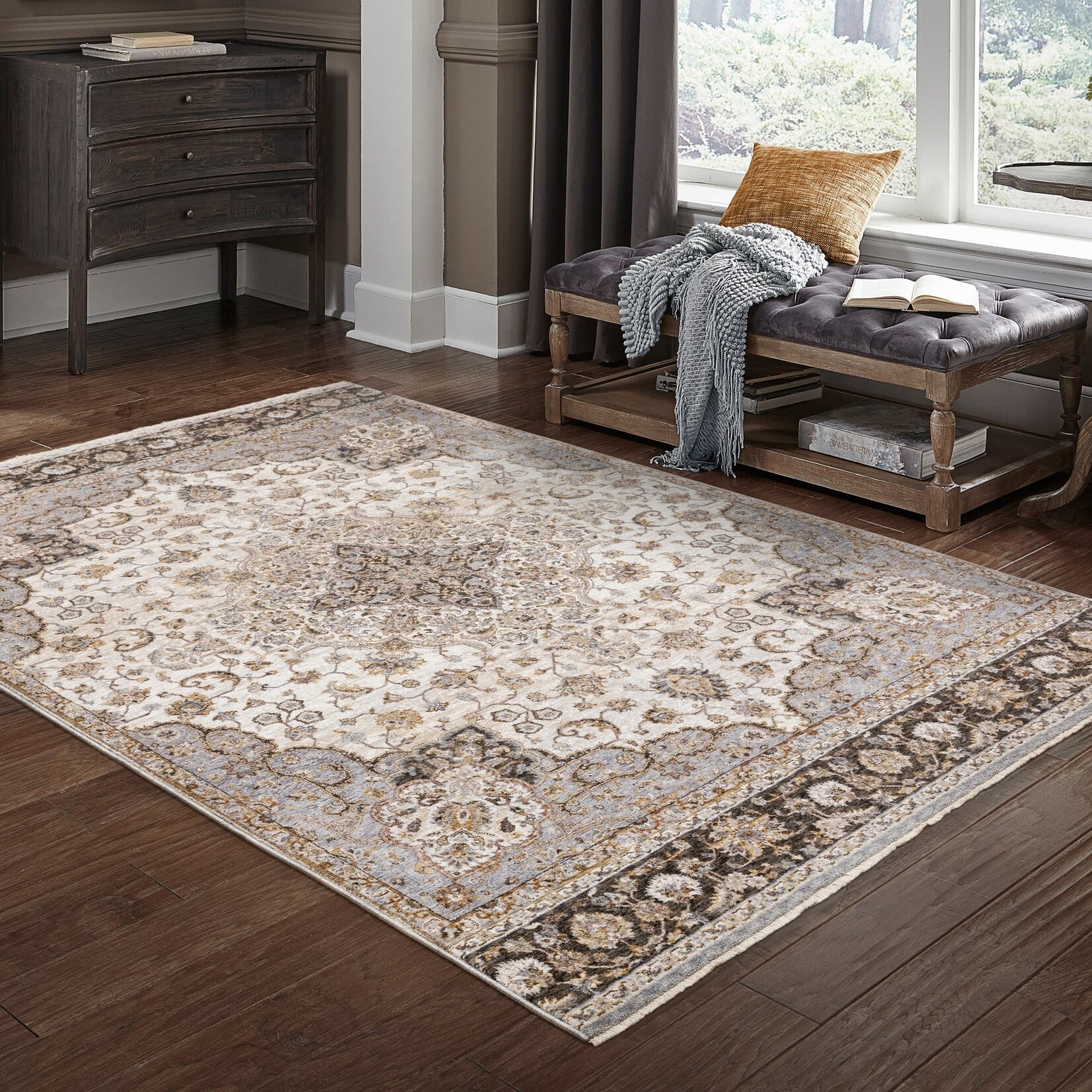 Oriental Weavers Maharaja MAHAR-660J1 7.10x10.10 Rug