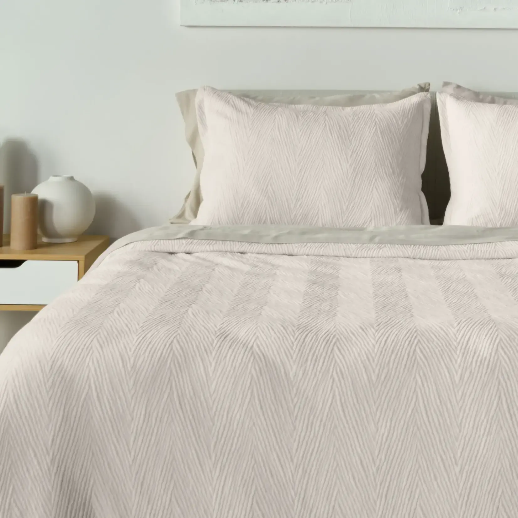 Performance Duvet and Sham Set Arrowhead