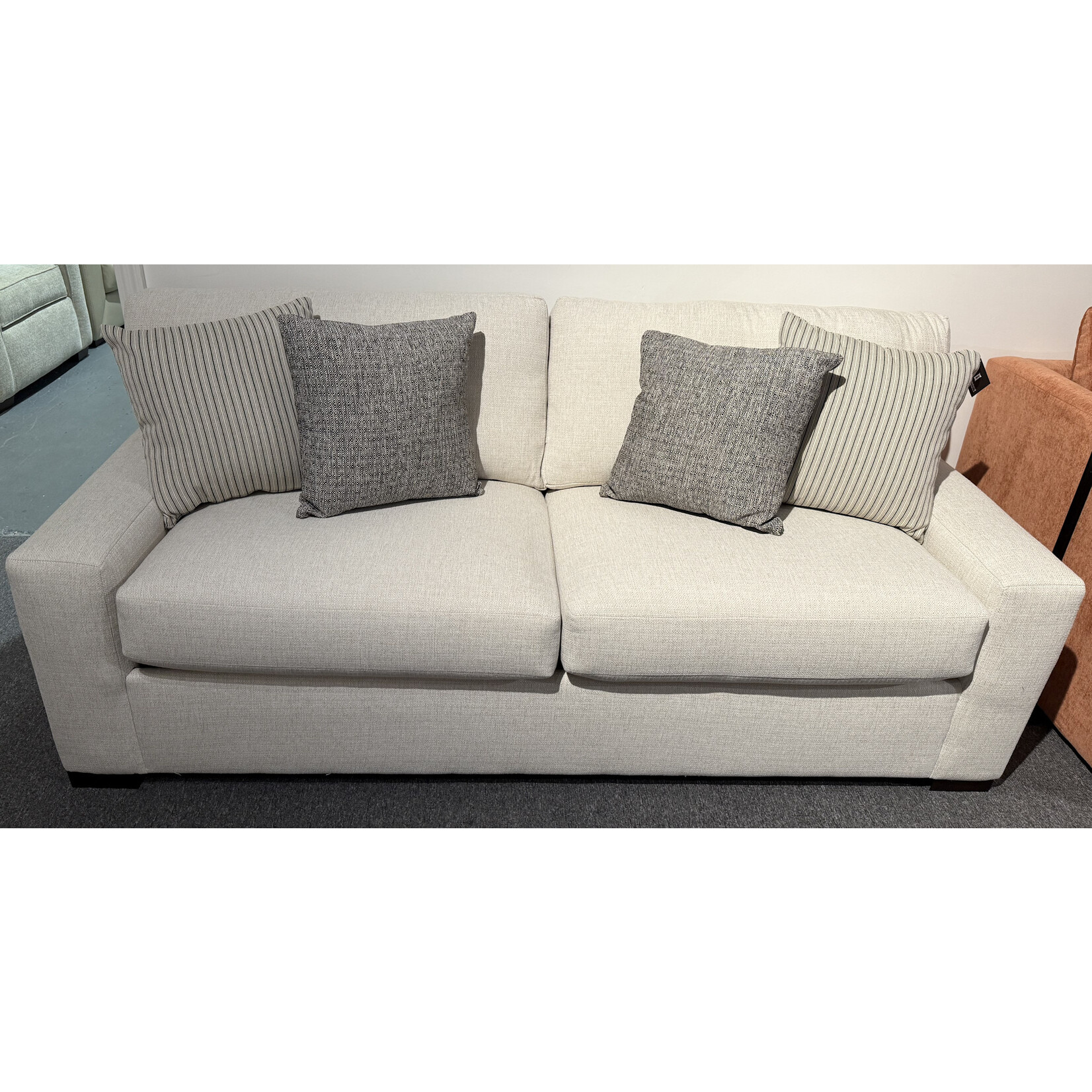 OvernightSofa 5050-Z Queen Sleeper Sugarshack Salt