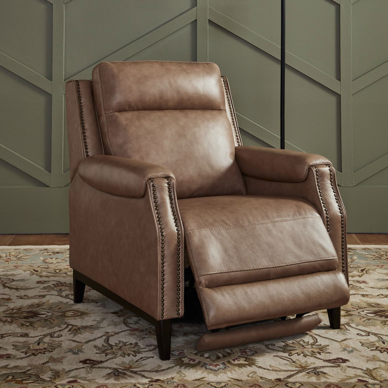 Liberty Furniture Rawling  Push  Back Recliner York Sand Leather