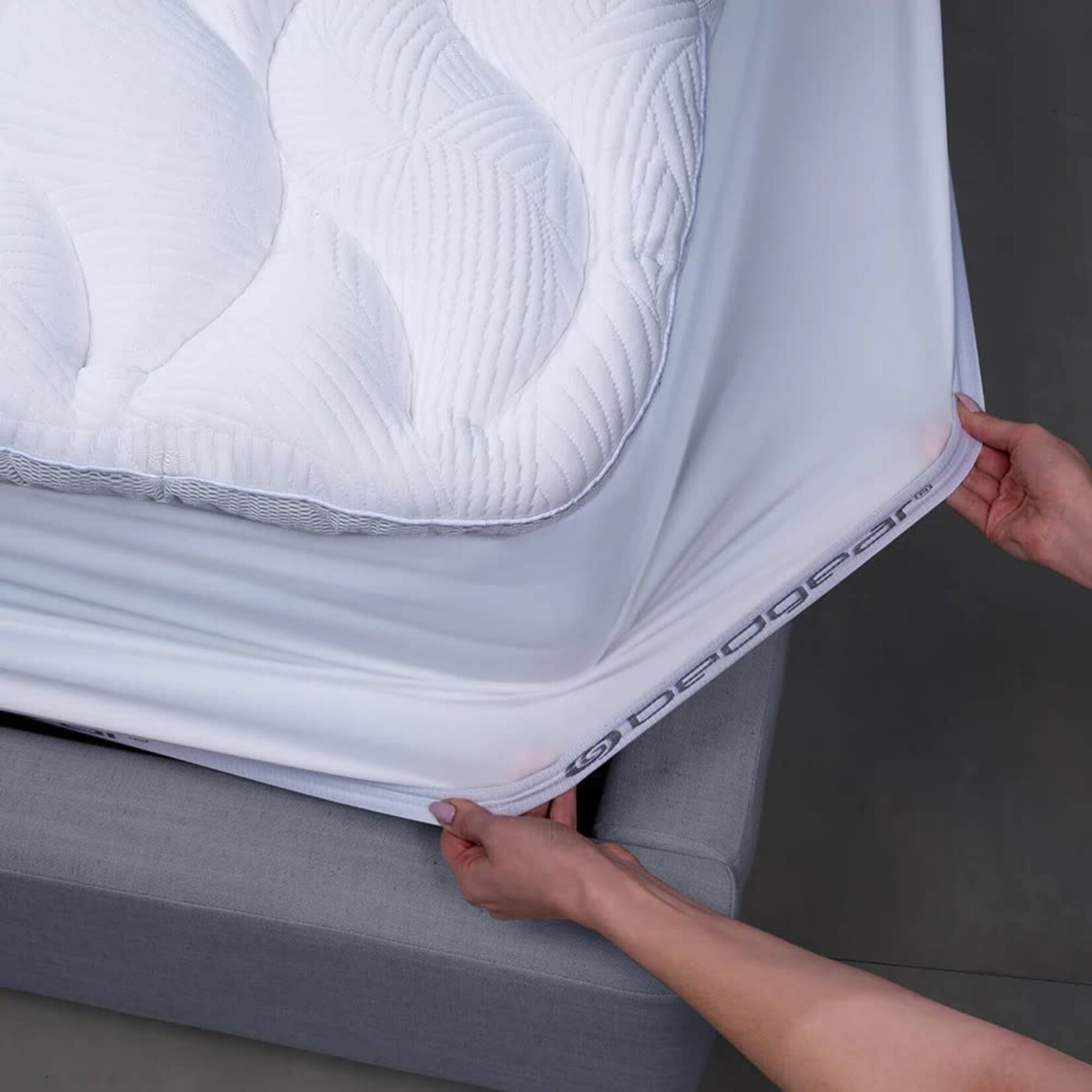 Bedgear React Pro Performance Mattress Topper