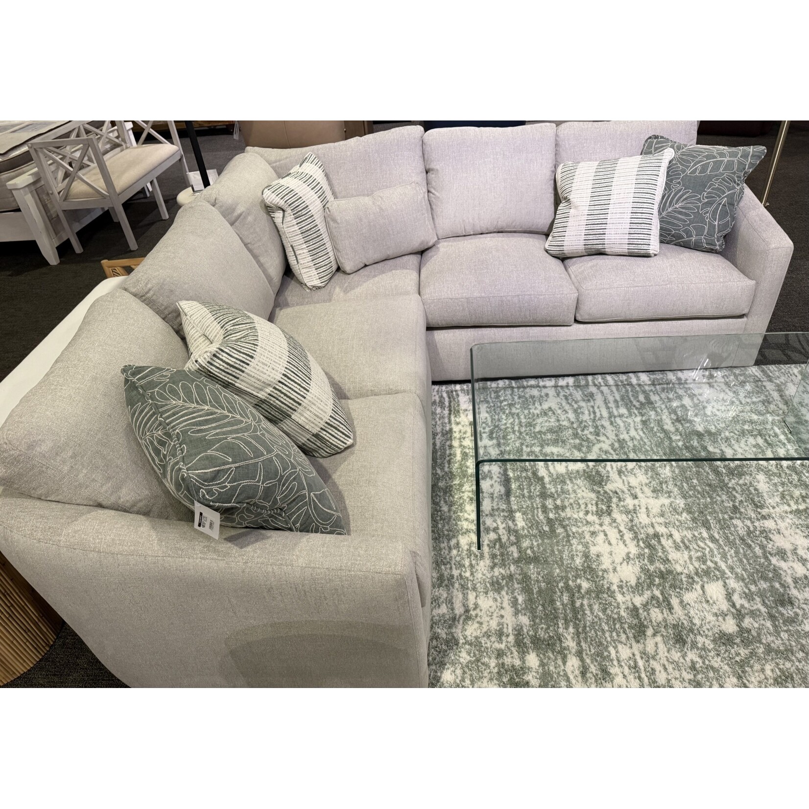 Craftmaster 2 Pc Sectional - 7168 - RIG41/ OTTILIE16