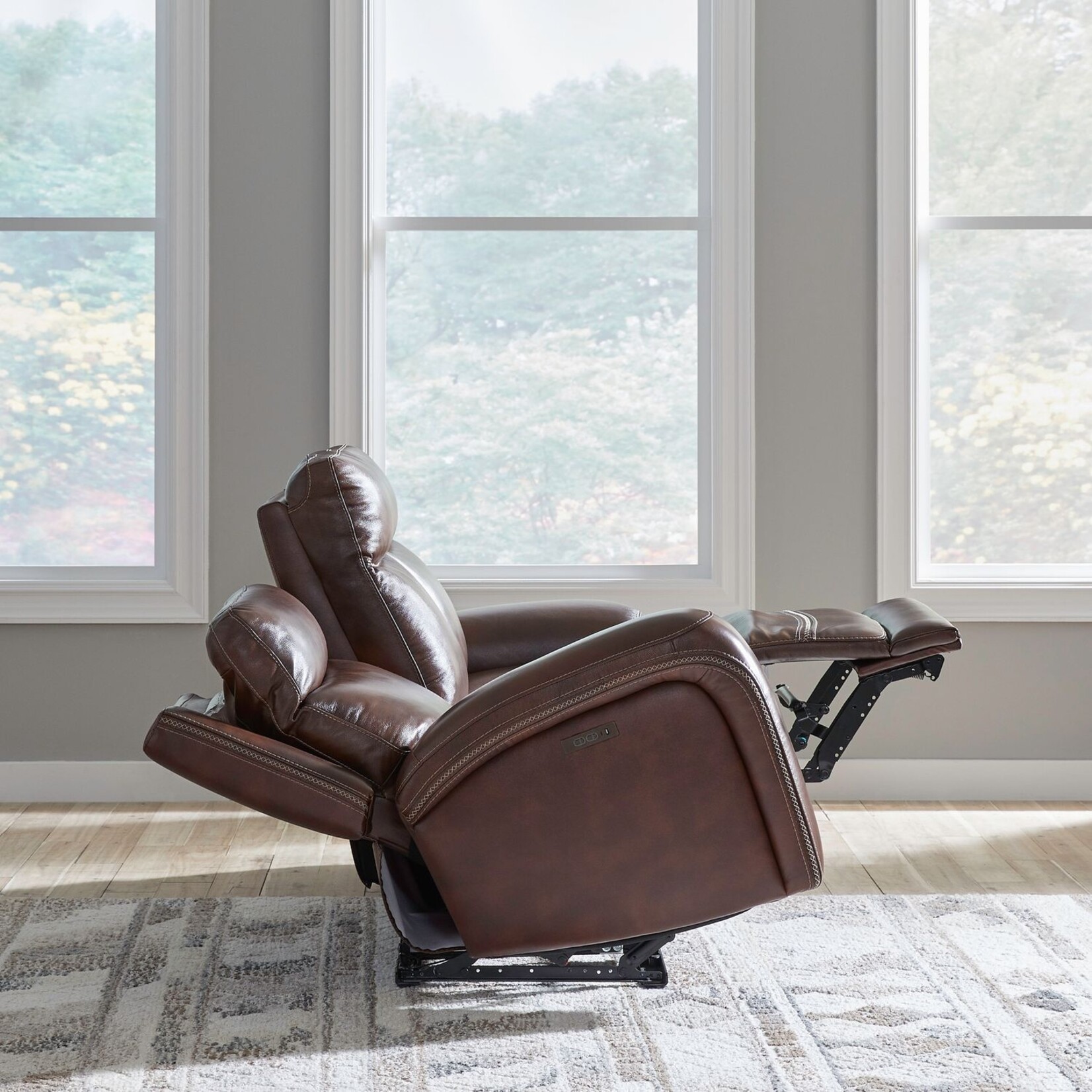 Liberty Furniture Blair Sofa P2 & ZG - Cognac