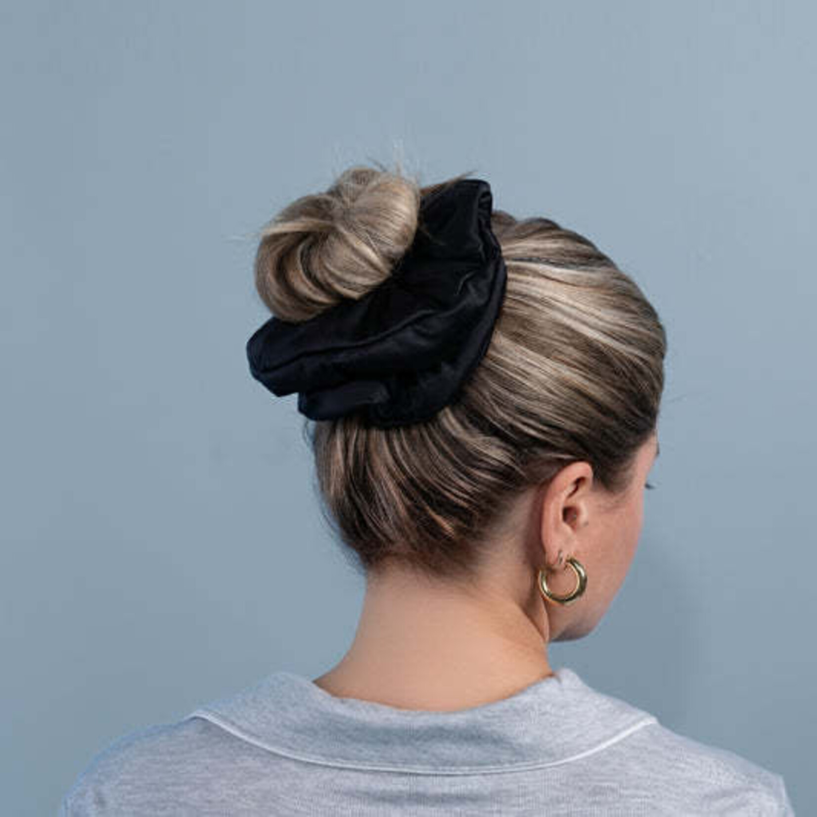 Bedgear Black Hyper-Silk Oversize Scrunchie
