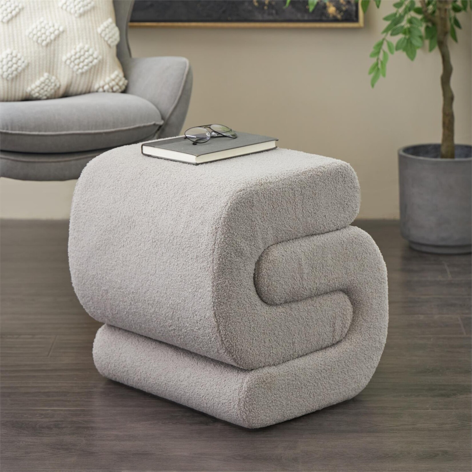 Deco Marche Gray Polyester S- Shaped Room Ottoman  20" x  19"