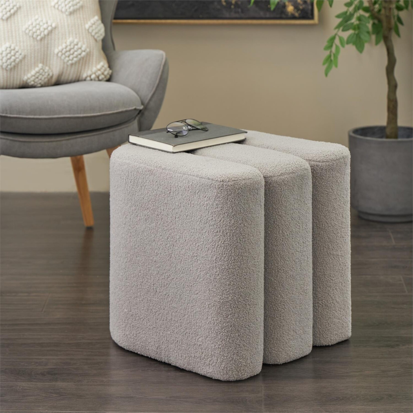 Deco Marche Gray Polyester S- Shaped Room Ottoman 18" x 18"