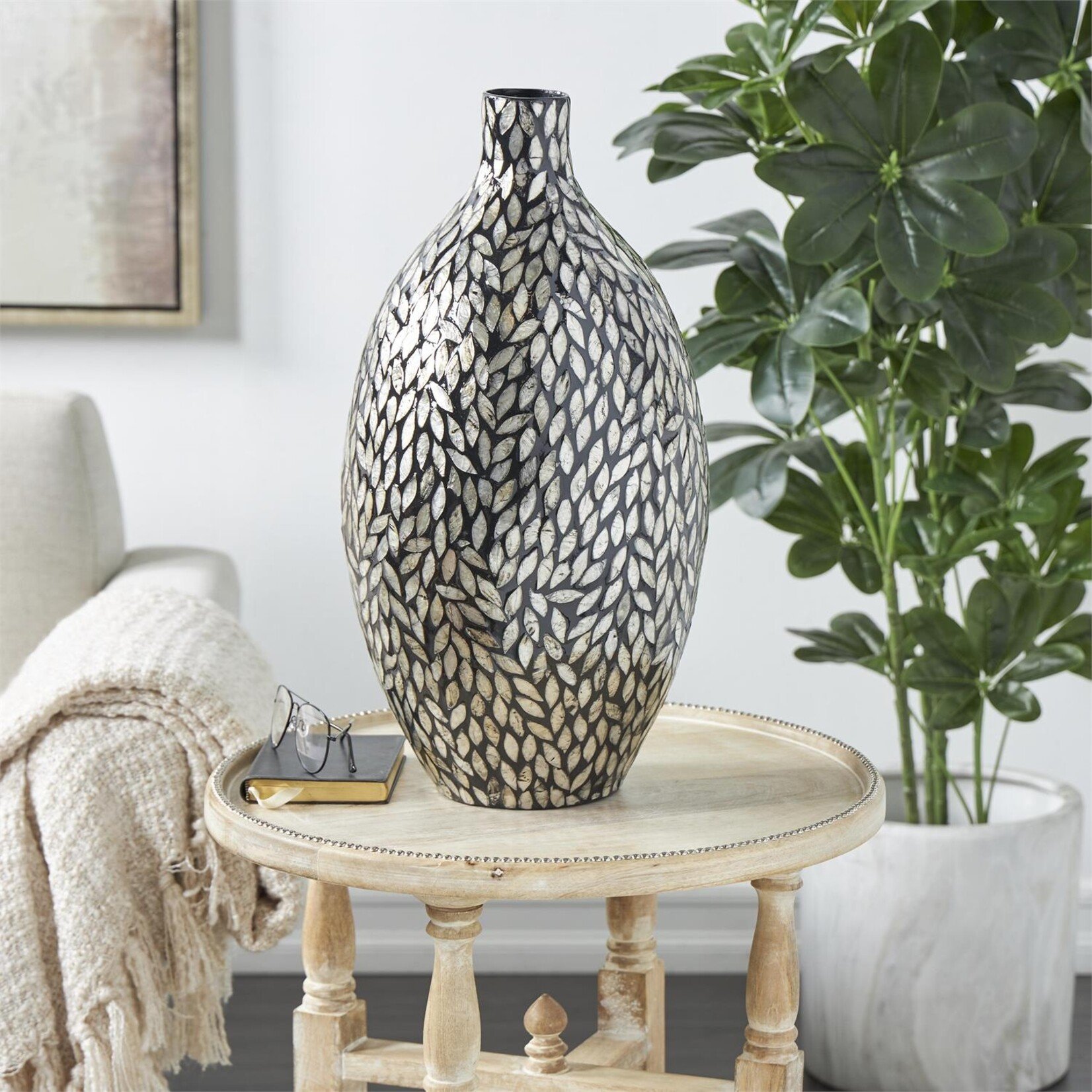 Deco Marche Black Mother of Pearl Shell Mosaic Decorative Vase, 11"x 22"