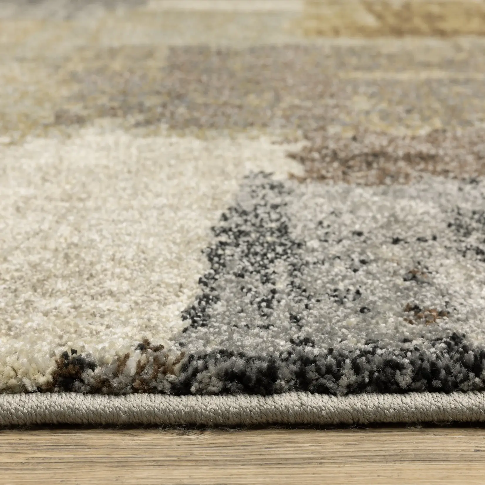 Oriental Weavers Gemma GEM01 7.10 x 10