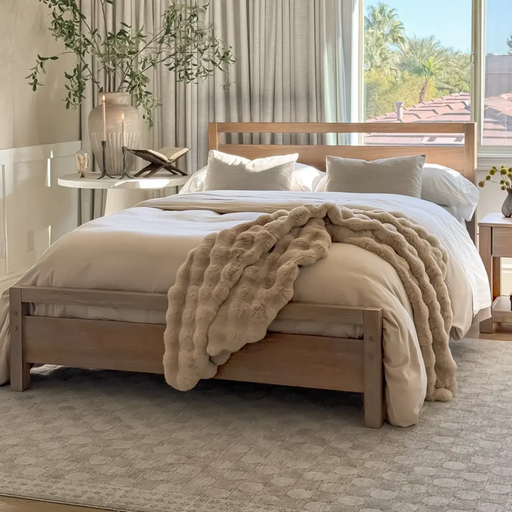 GrainWood Loft Queen Platform Bed Weathered Pine (L1H)