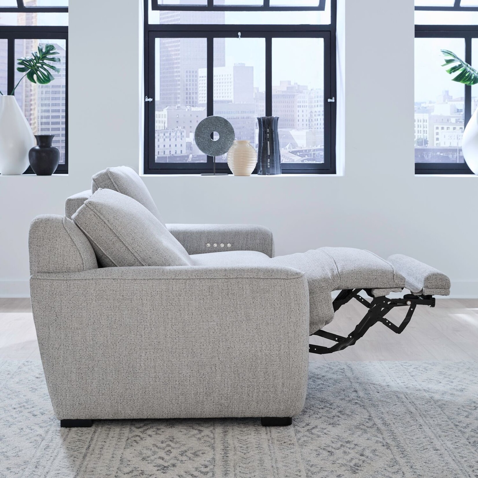 Liberty Furniture Blake Fabric Power Sofa