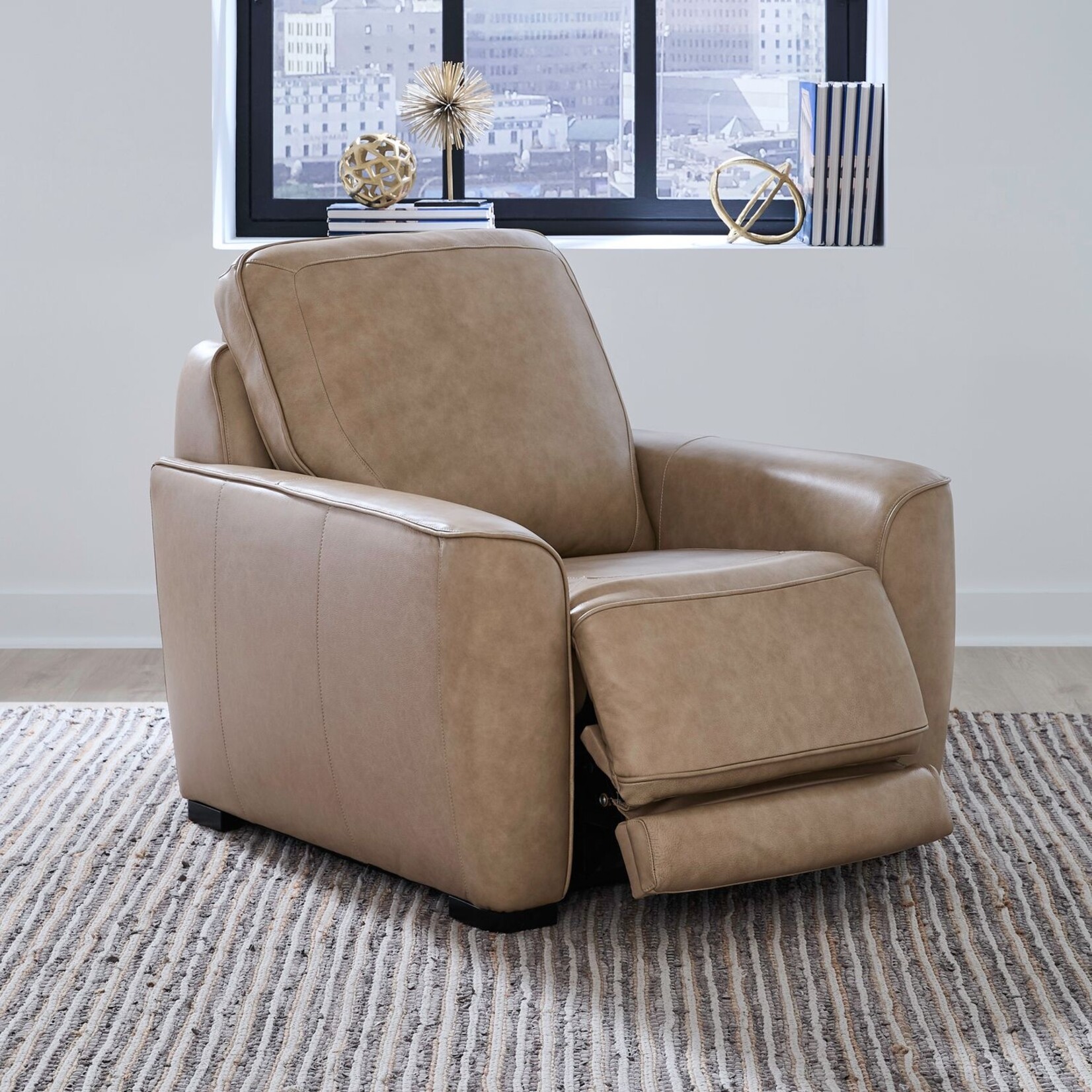 Liberty Furniture Blake Oatmeal Leather Power Recliner