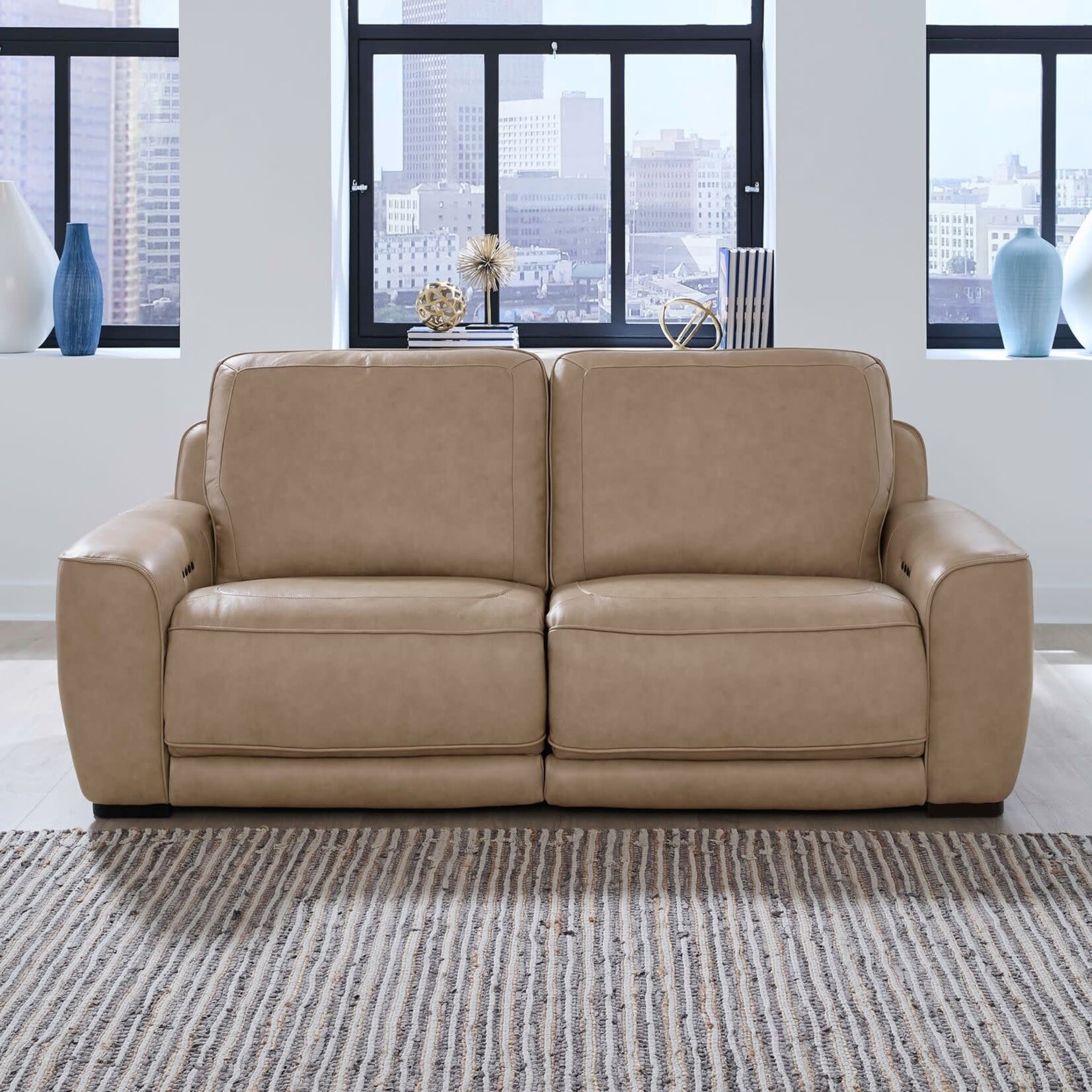 Liberty Furniture Blake Oatmeal Leather Power Sofa