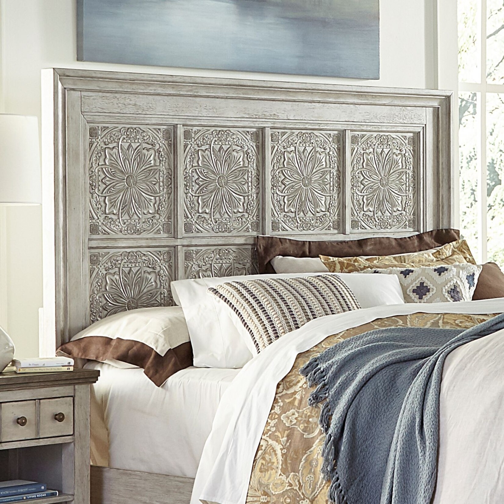 Liberty Furniture Heartland Queen Decorative Panel Bed