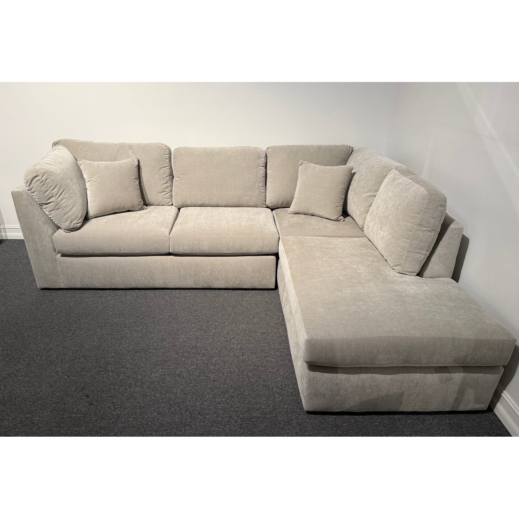 OvernightSofa 593 Sectional w/Full Sleeper Kenley Moondust