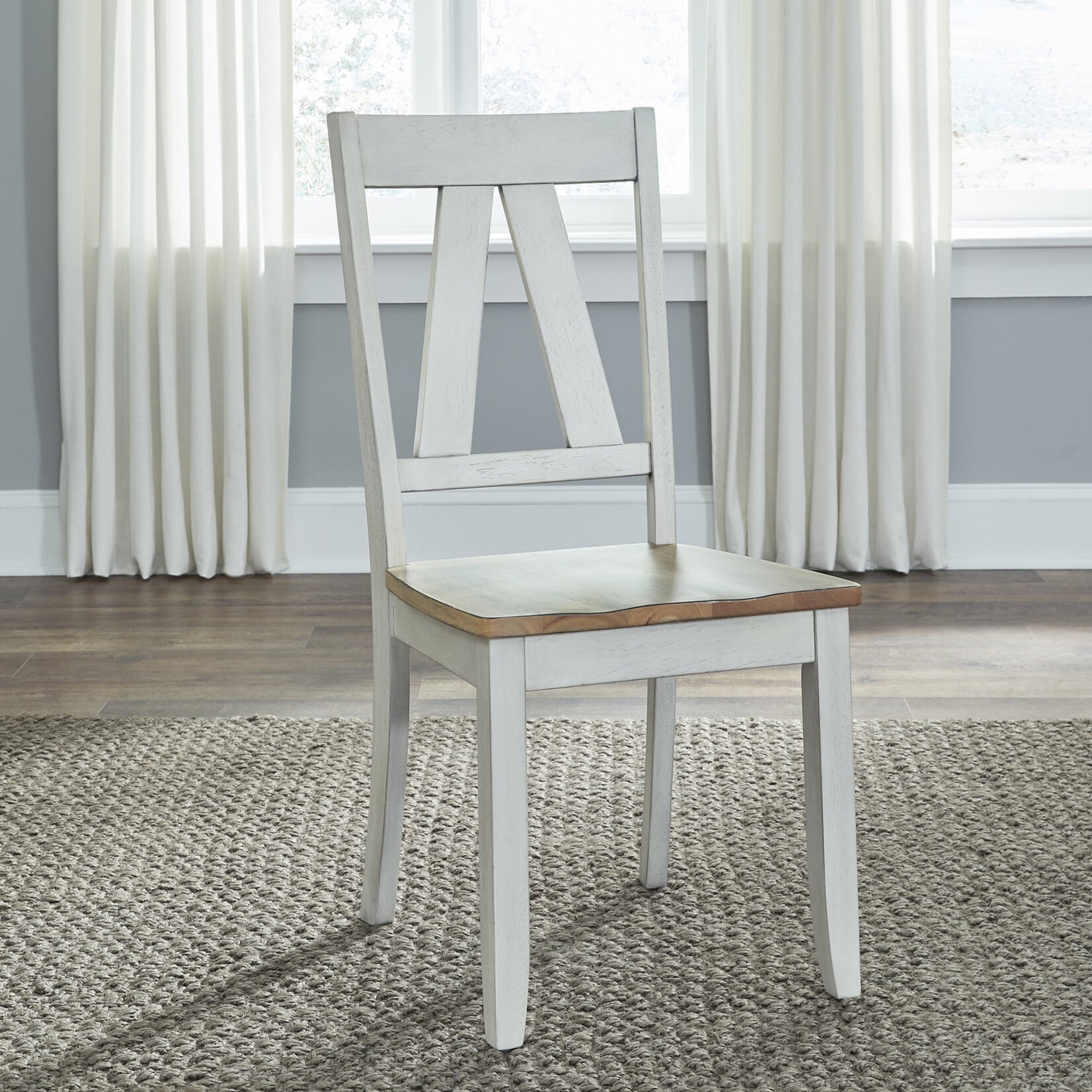 Liberty Furniture Lindsey Farm 7pc Trestle Table Set White