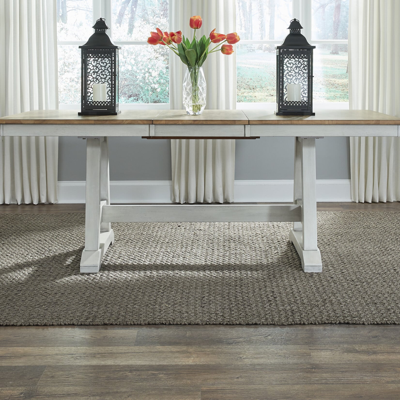 Liberty Furniture Lindsey Farm 7pc Trestle Table Set White