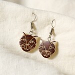 Ecuador Earrings Cat Face Tagua 1.5L Brown/Cream/Silver