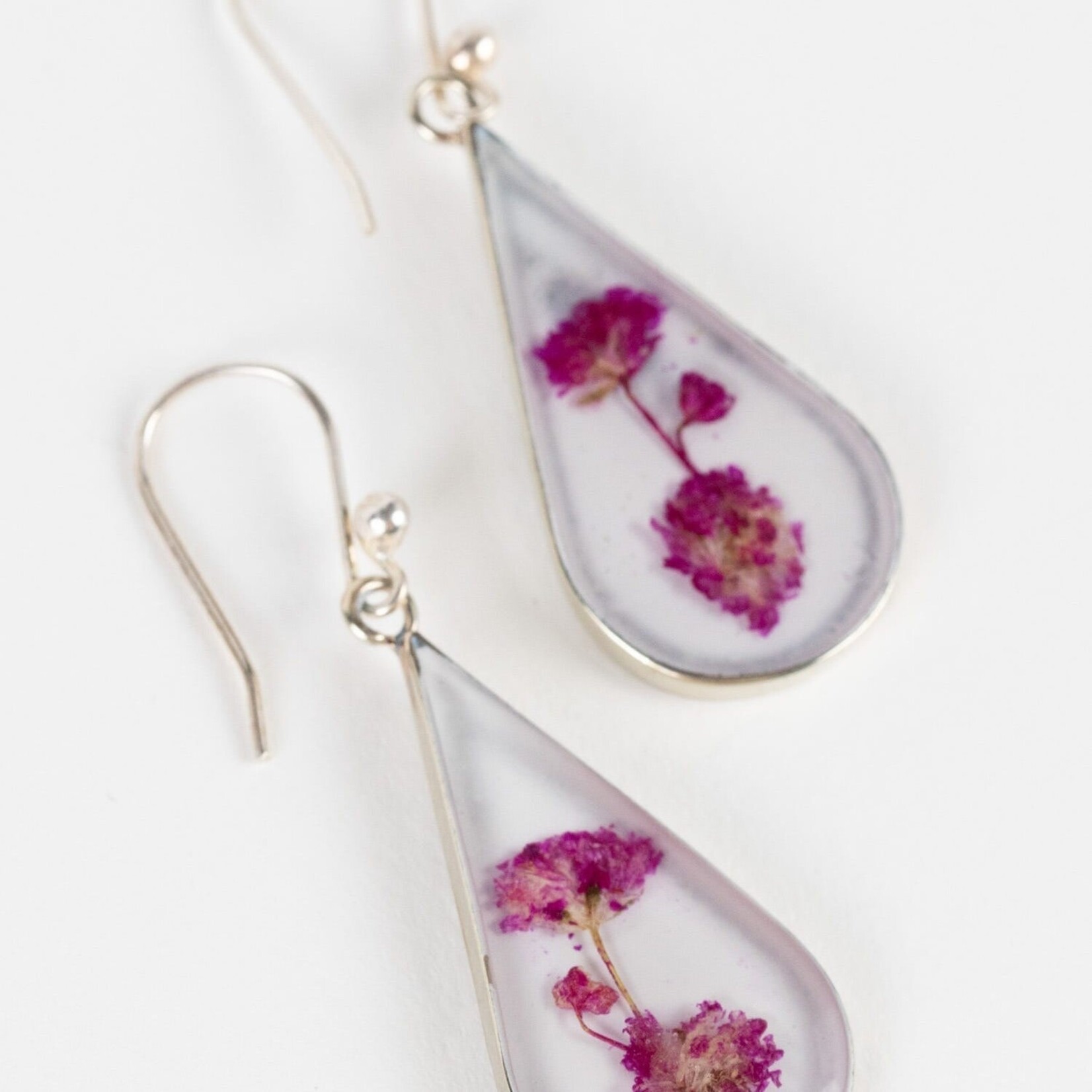 Peru Earrings Rain Drop Dried Flower/Resin 2L Prpl/Wht