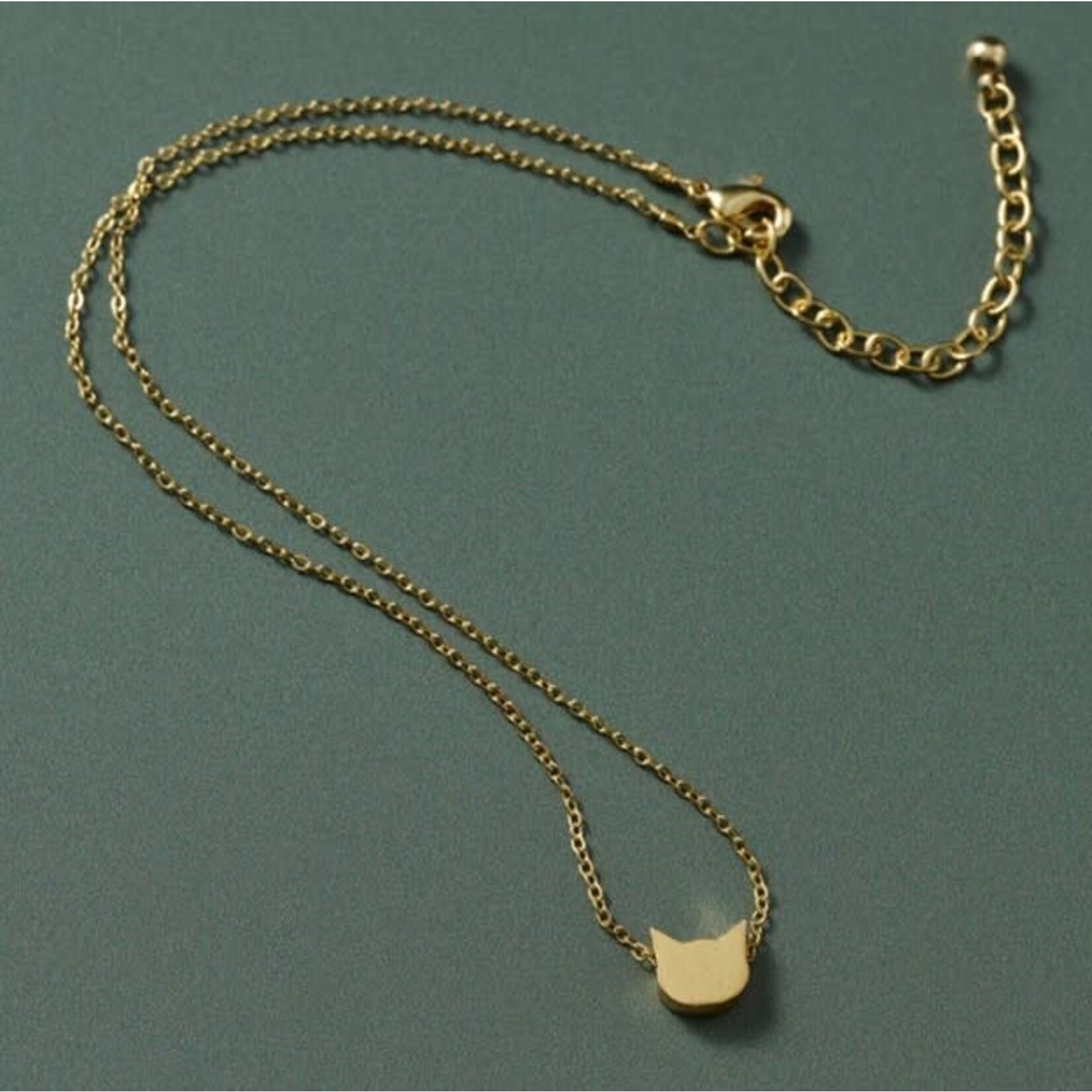 India Necklace Dainty Cat Face Charm Brass 16L Gold