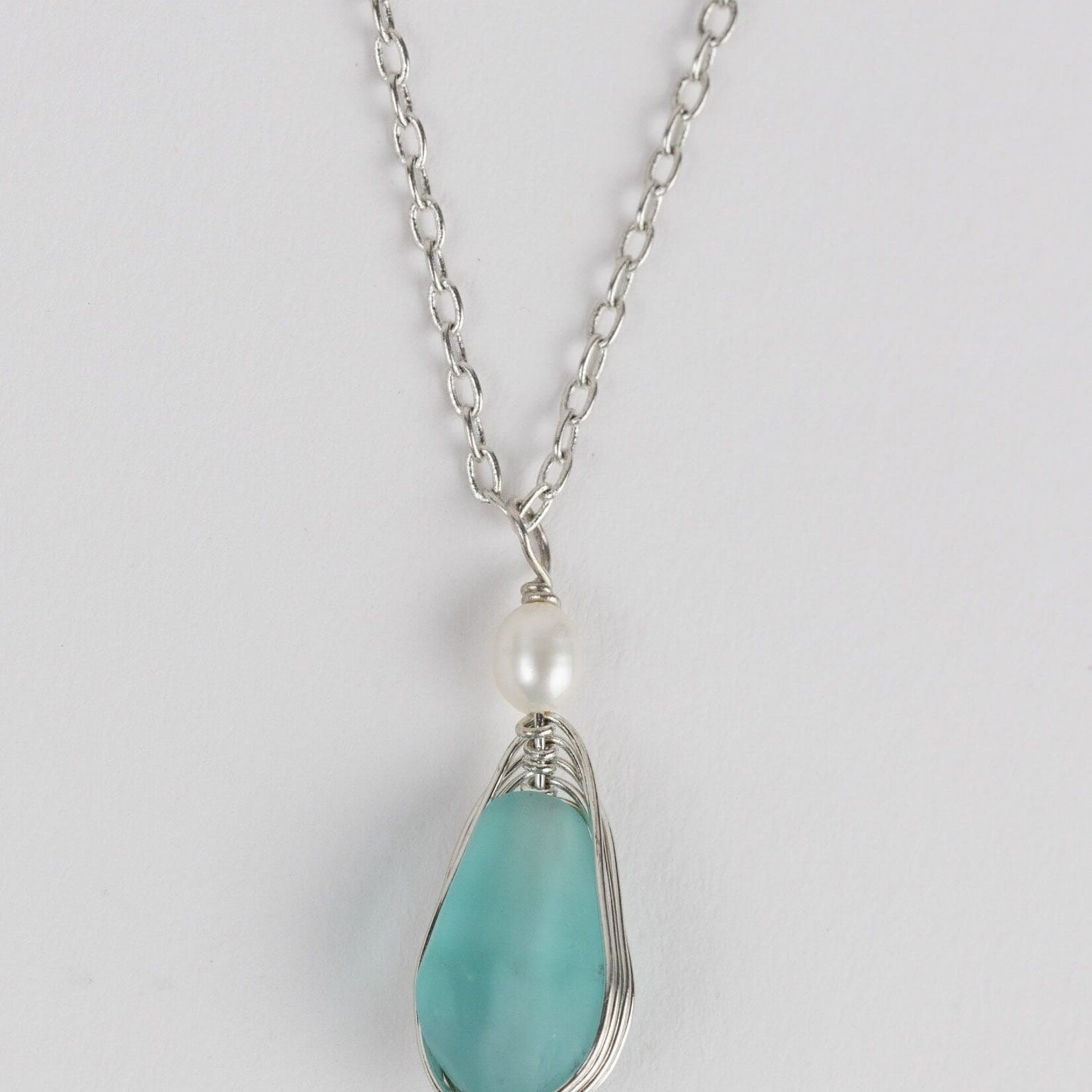 India Necklace Wrapped Pend Glass/Pearl 17L Aqua/Silv