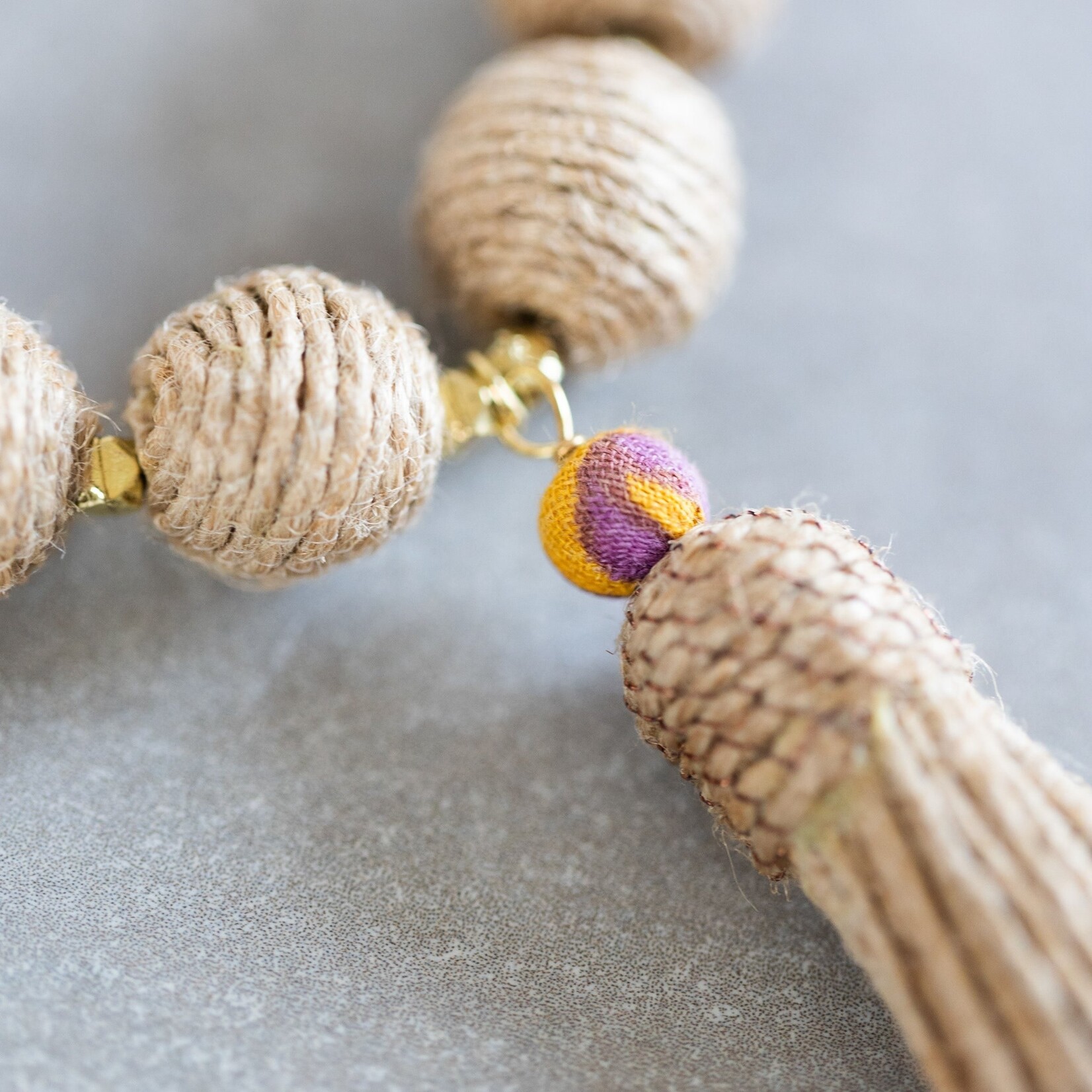 India Necklace Beaded Tassle Jute/Cttn 30L Nat/Crm