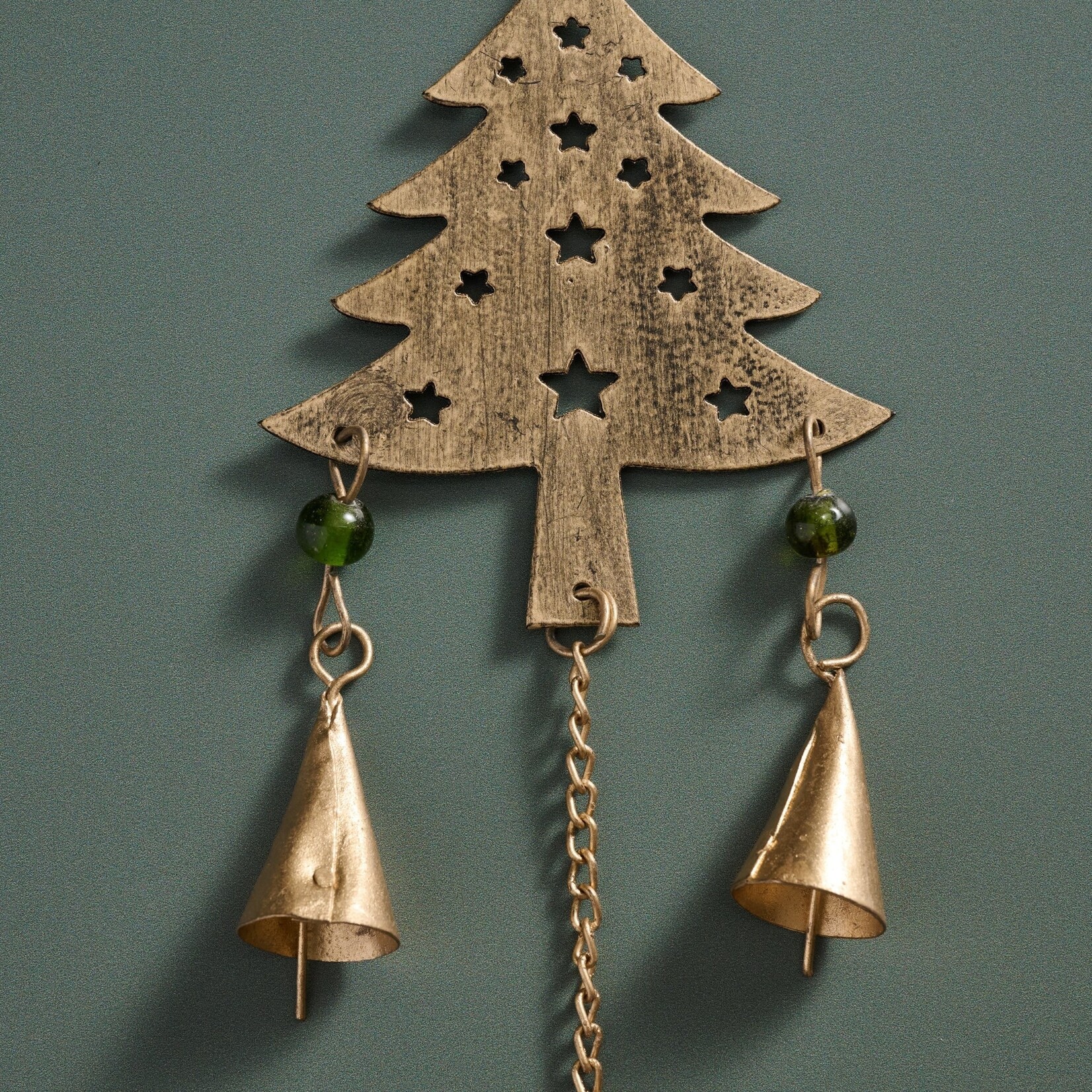India Chime Four Trees Recycled Iron/Glss 35L Brss/Grn
