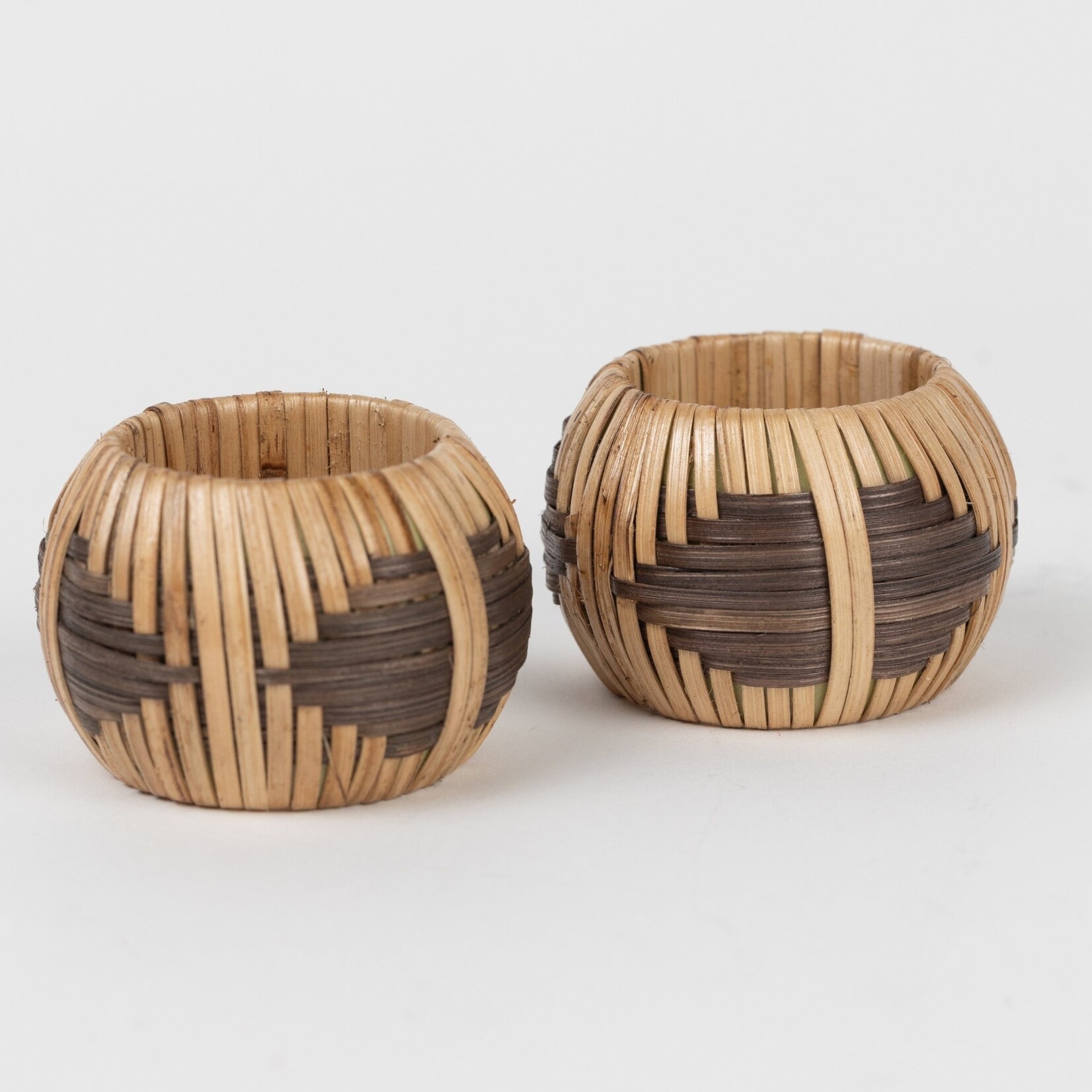 India Napkin Ring Set/2 M/2 Cane/Resin 2.25D Nat/Brn