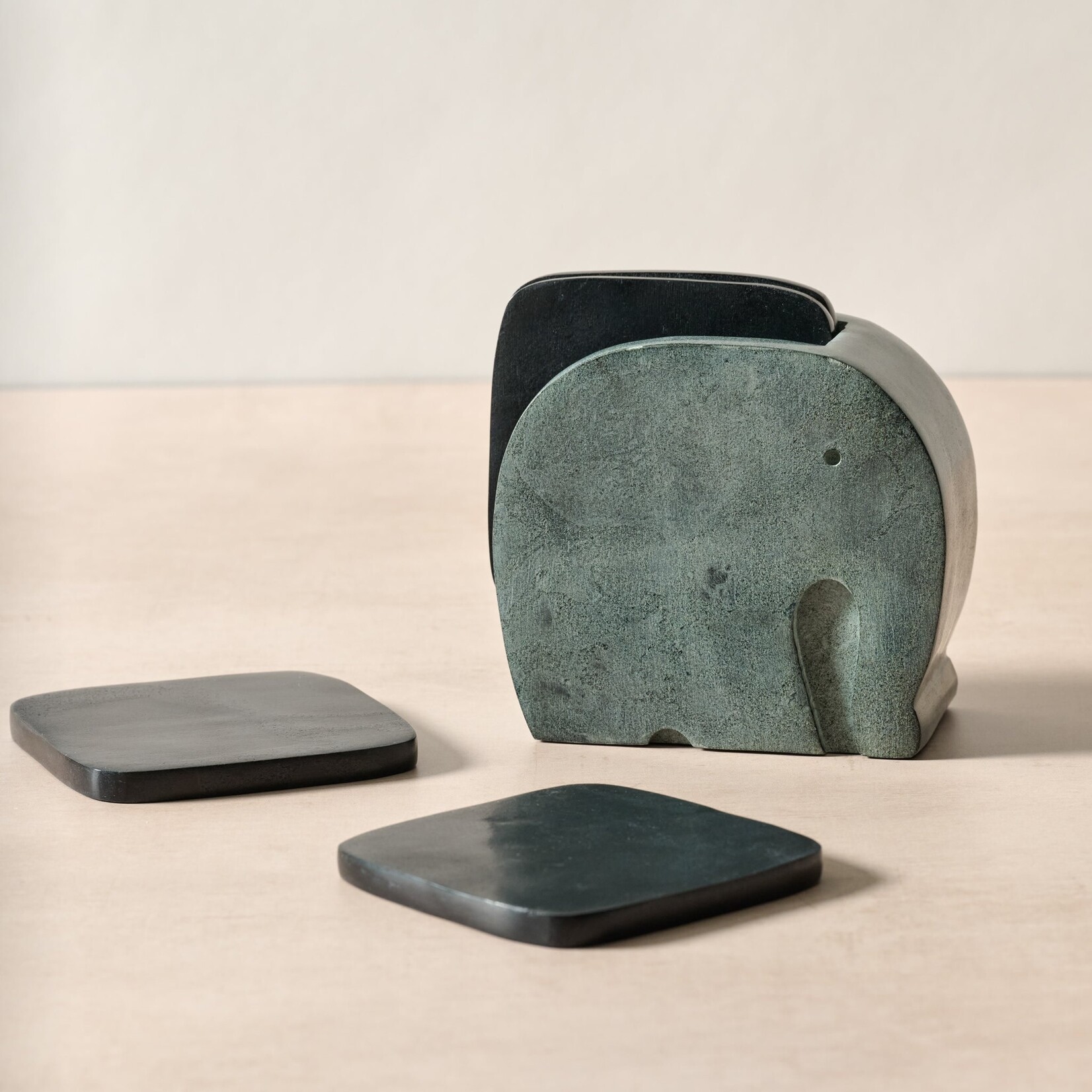India Coasters S/4 Elephant W/Holder Stn 5Lx5H Gray/Blk