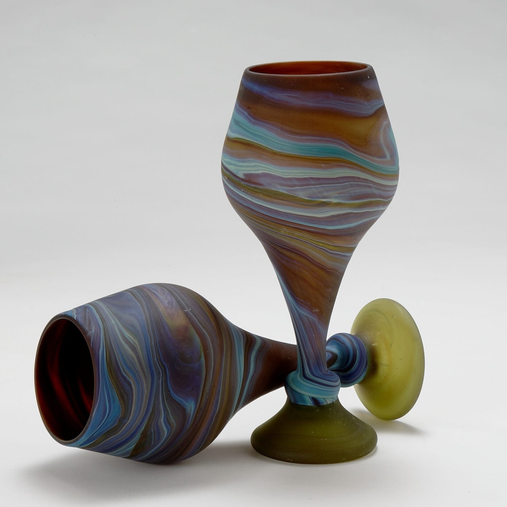 West Bank Goblet M/2 Swirl Glass 3Dx8 Asst