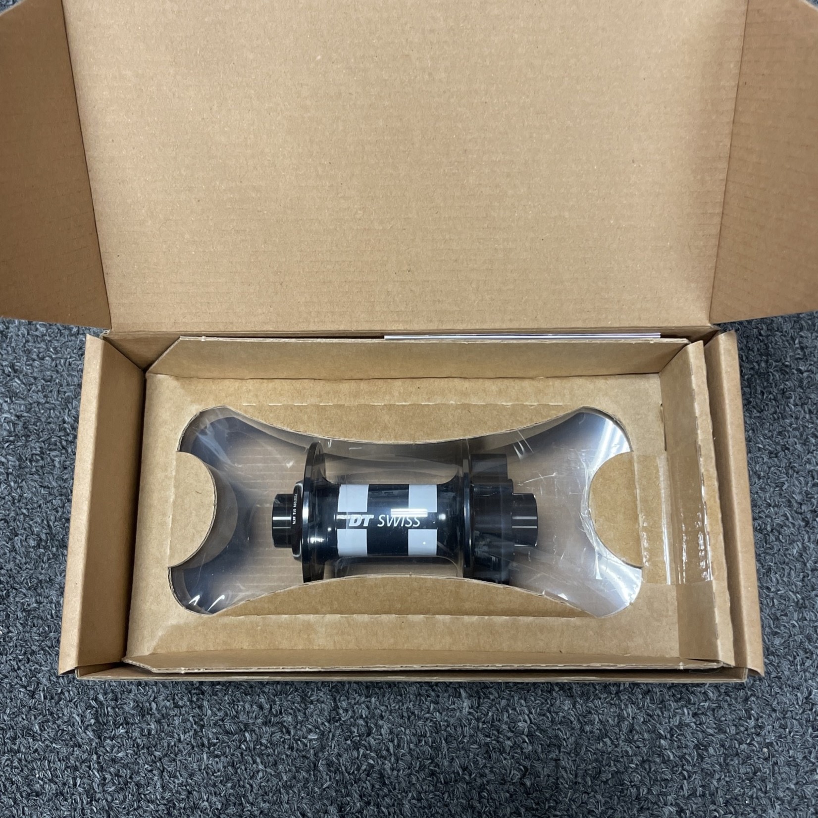 DT-Swiss DT Swiss 350 6B-Disc Front Hub, 32h, 15x100mm NLA>