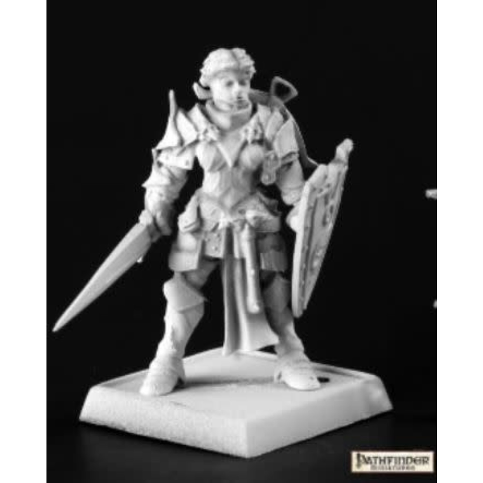 Reaper Reaper (Metal) Pathfinder Miniatures 60171 Irabeth Tirabade, Fighter (1)