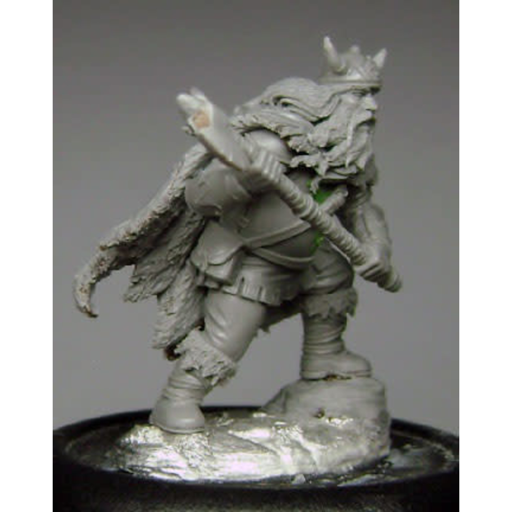 Dark Sword Miniatures Dark Sword Miniatures (Metal) Male Dwarven Fighter with Great Axe (1)