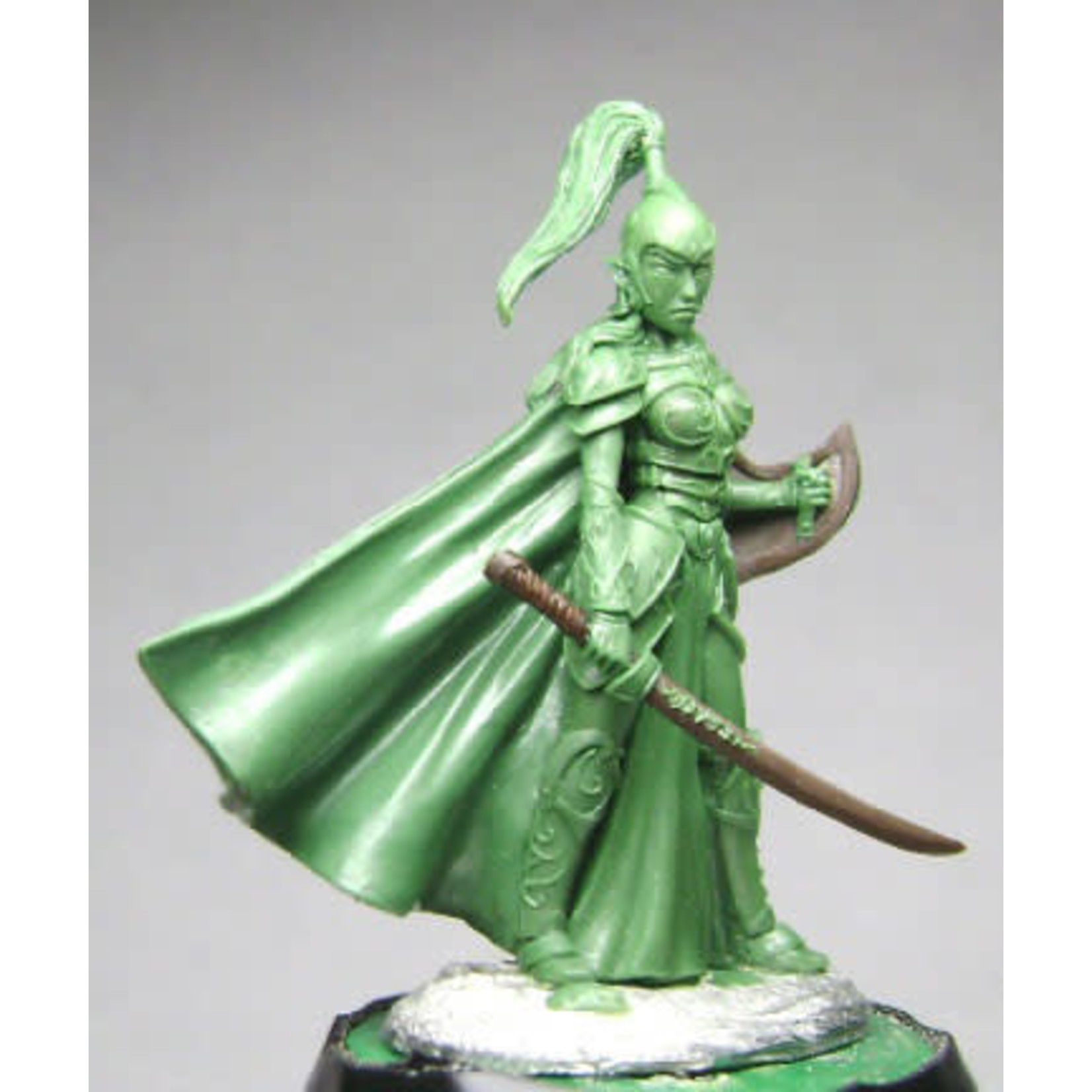 Dark Sword Miniatures Dark Sword Miniatures (Metal) Female High Elf Warrior with Sword & Shield (1)