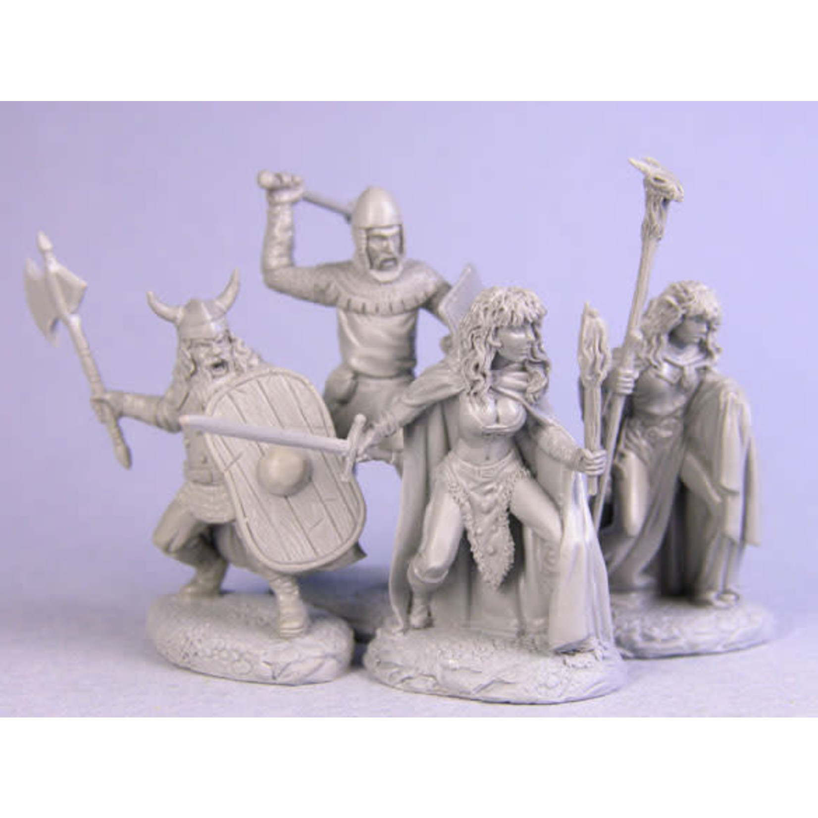 Dark Sword Miniatures Dark Sword Miniatures (Metal) Elmore Masterworks - Male Dwarven Warrior with Battle Axe (1)