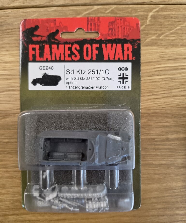 Flames of War NOS: Flames Of War GE240 Sd Kfz 251/1C with Sd kfz 251/10c (3.7cm) option Panzergrenadier Platoon