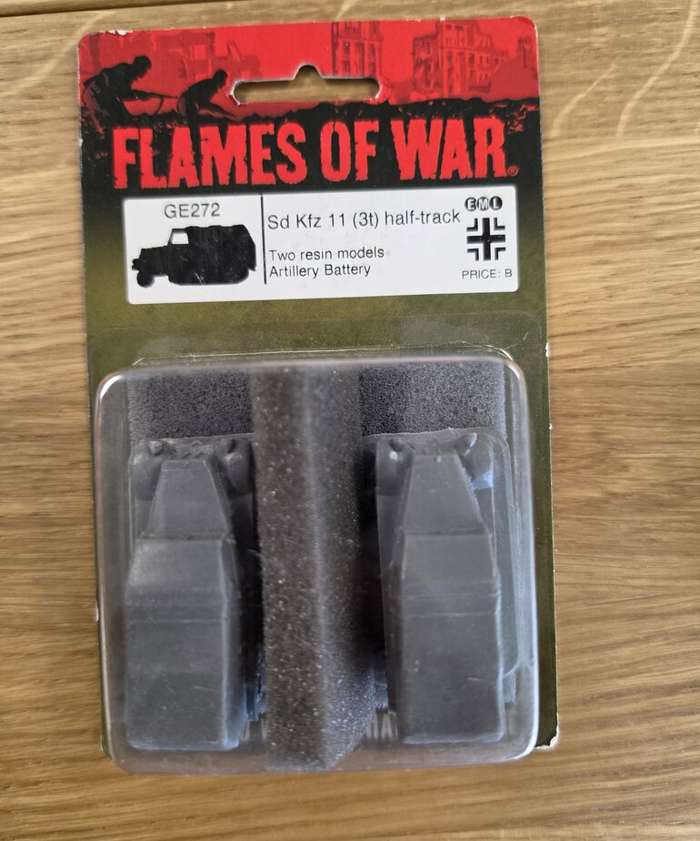 Flames of War NOS: Flames Of War GE272 Sd Kfz 11 (3t) half-track Two resin models Artillery Battery