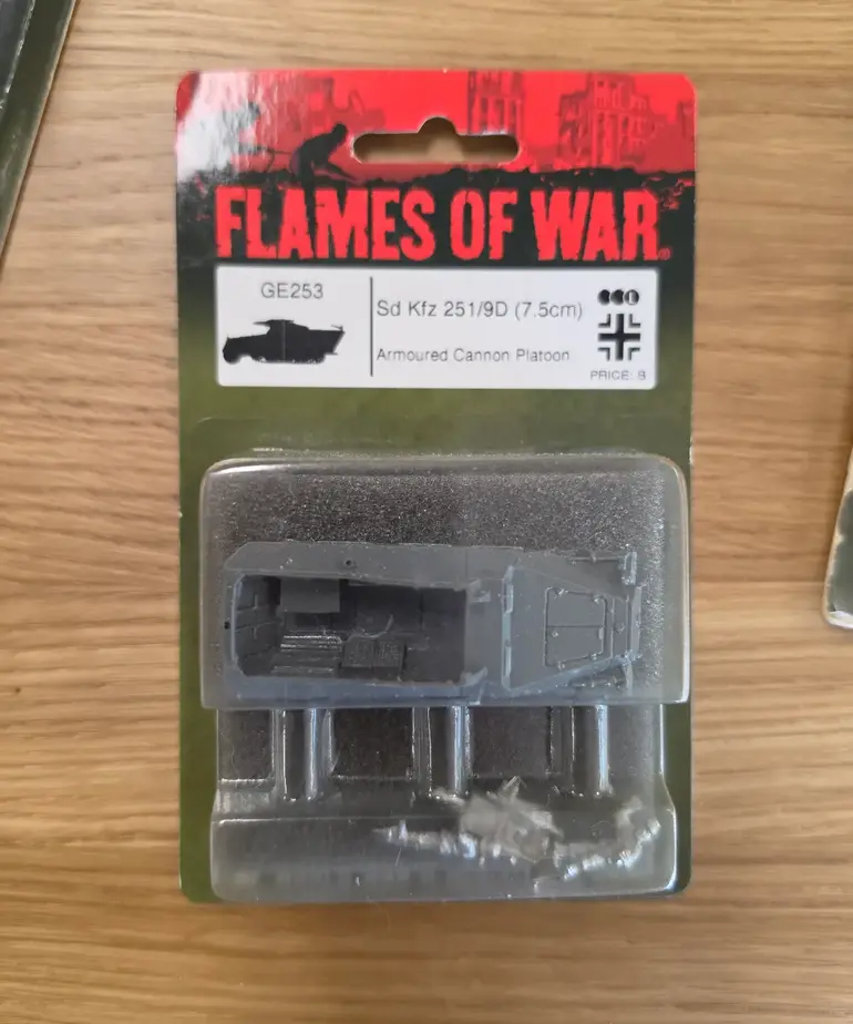 Flames of War NOS: Flames Of War GE253 Sd Kfz 251/9D (7.5cm) Armoured Cannon Platoon
