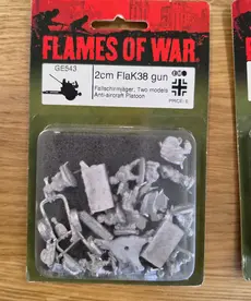 Flames of War NOS: Flames Of War GE543 2cm FlaK38 gun Fallschirmjager, Two models Anti-aircraft platoon