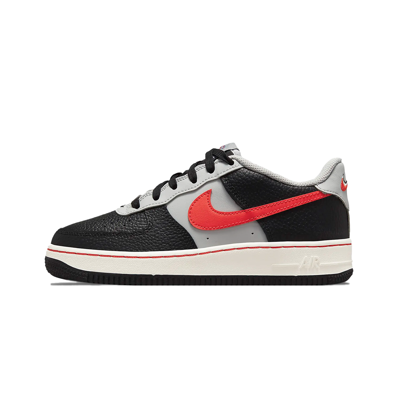 Nike Air Force 1 LV8 EMB (gs) - Black/Chile red/Grey fog/Sail - Street Hope