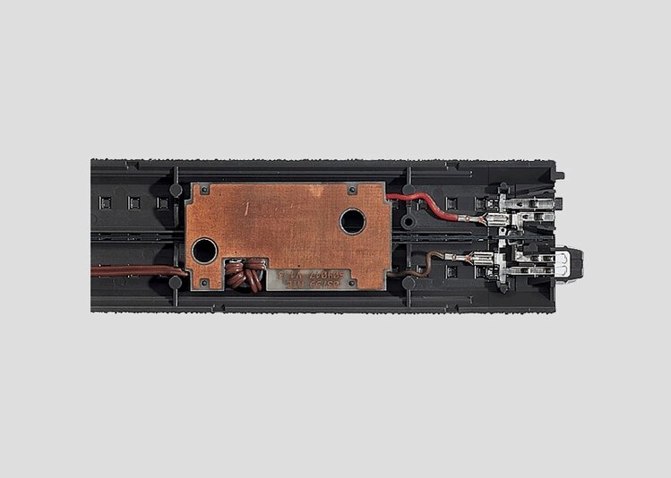 Märklin Märklin 74046 C-Track Feeder ANALOG ONLY