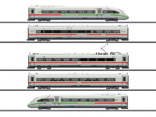 Märklin Märklin 39716 H0 ICE 4 pwd rail car,green stripe