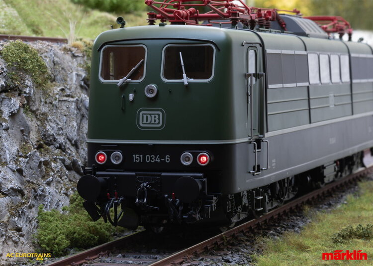 Märklin Märklin 55251 Spur 1 Cl 151 Electric Loco DB green
