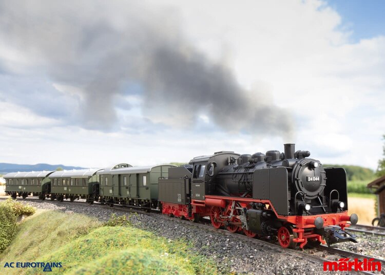 Märklin Märklin Classics 36244 DB Class 24 Steam Locomotive with Tender, Era III