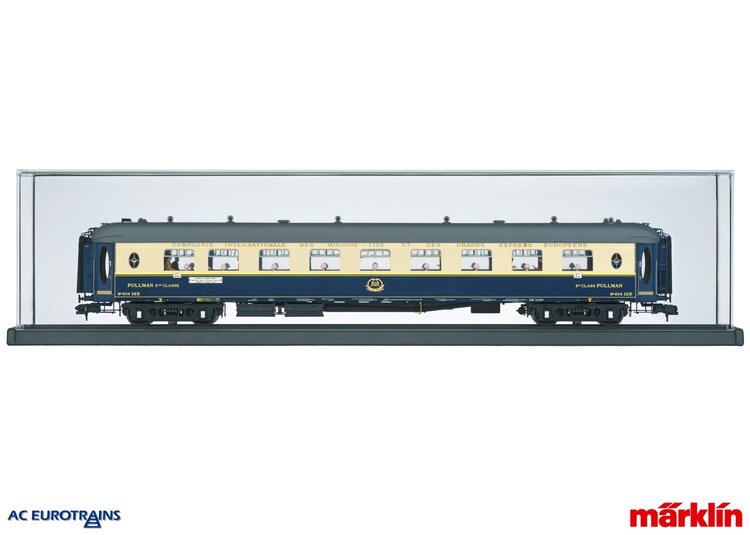 Märklin 58110 CIWL Parlor Car with a Cover